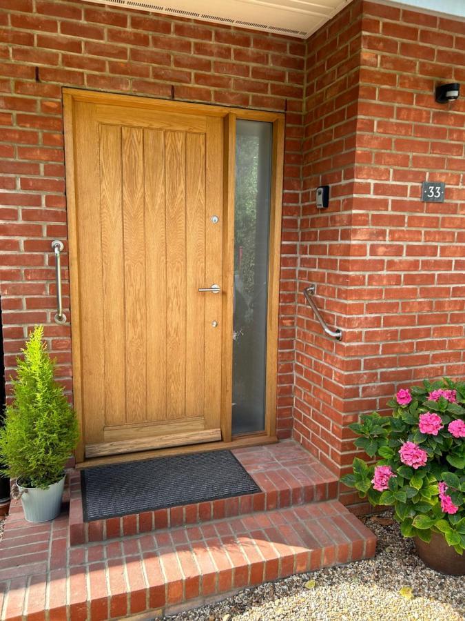 33 Chichester